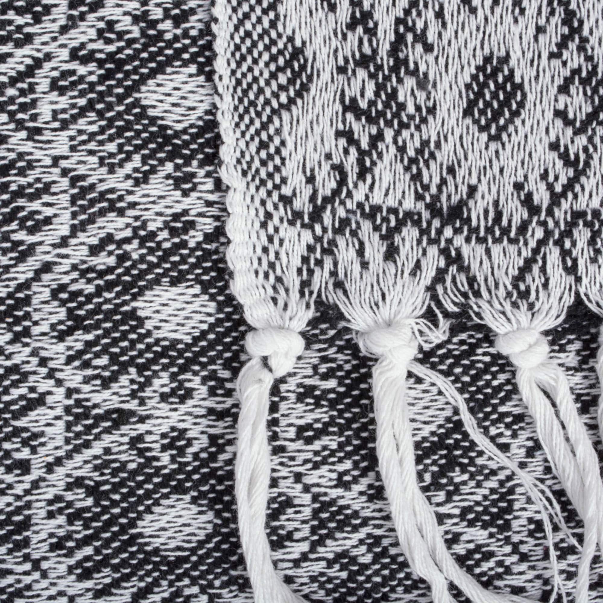 DII® Malachite Throw